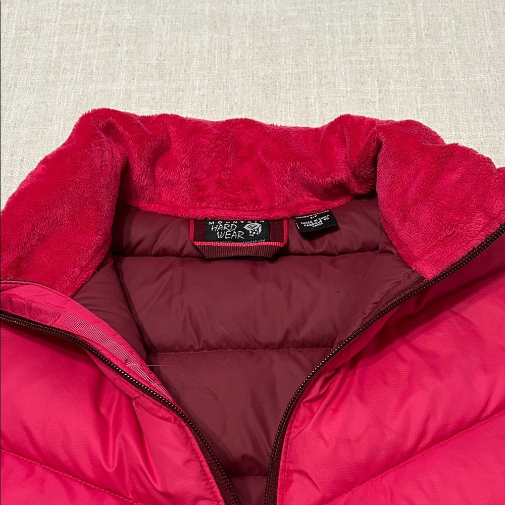 Mountain Hardwear Vest Women’s Small Pink 650 Down Puffer Outdoor - Picture 3 of 13